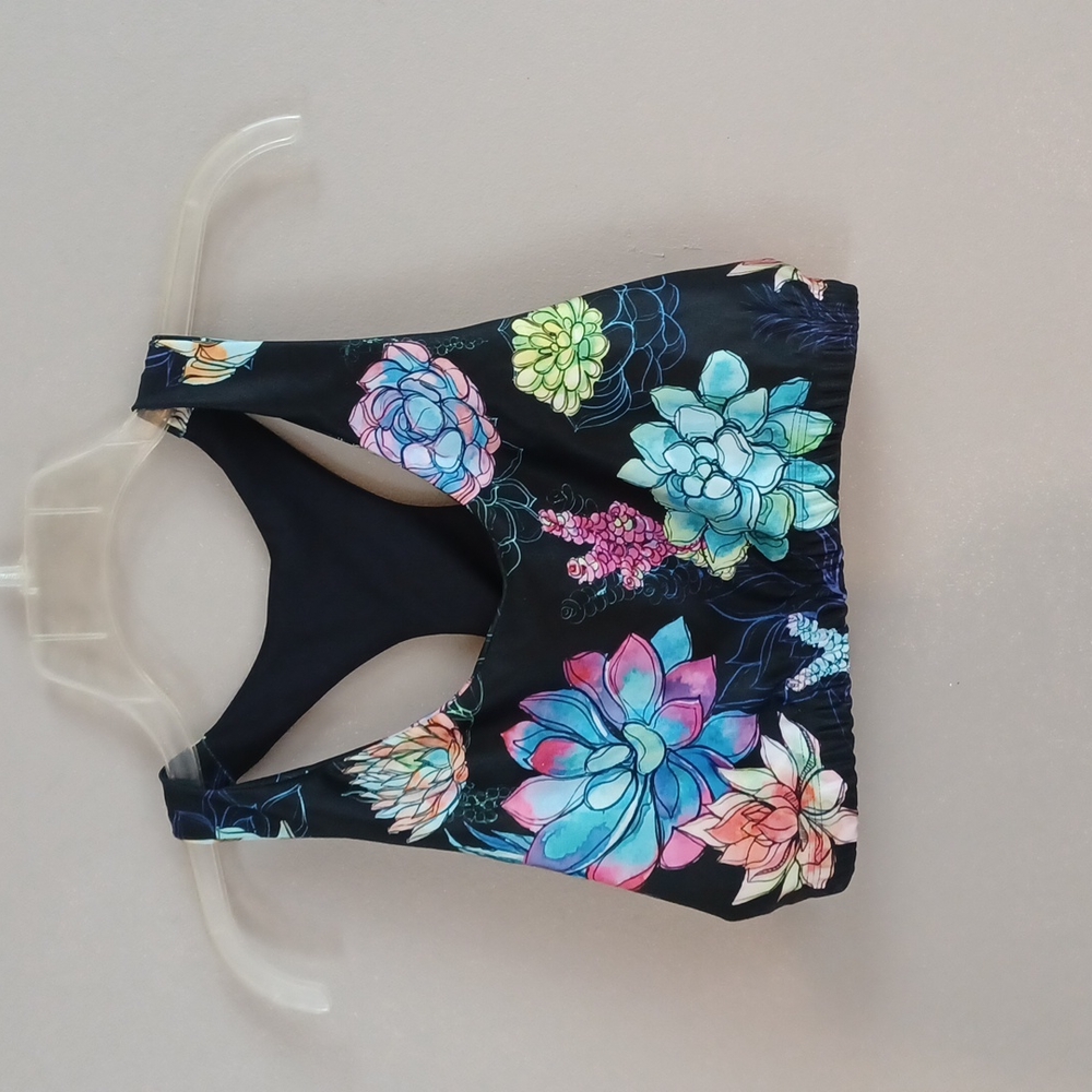PINEAPPLE clothing work out top large